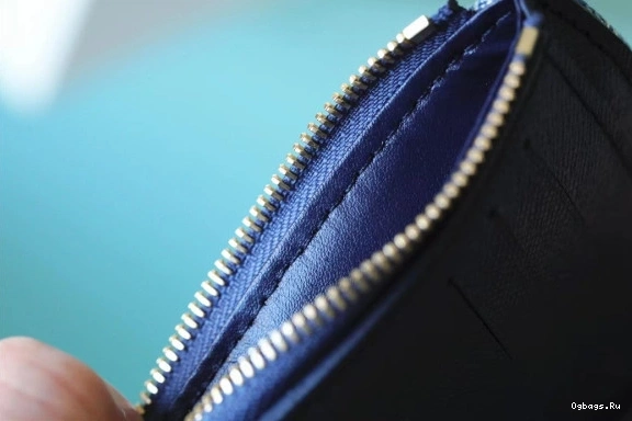 VICTORINE Wallet Vuitton Louis 0302